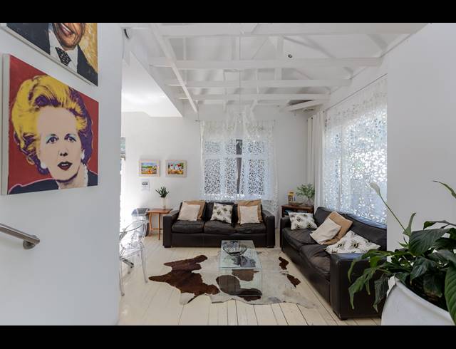 2 BEDROOM APARTMENT RENTED IN SEA POINT